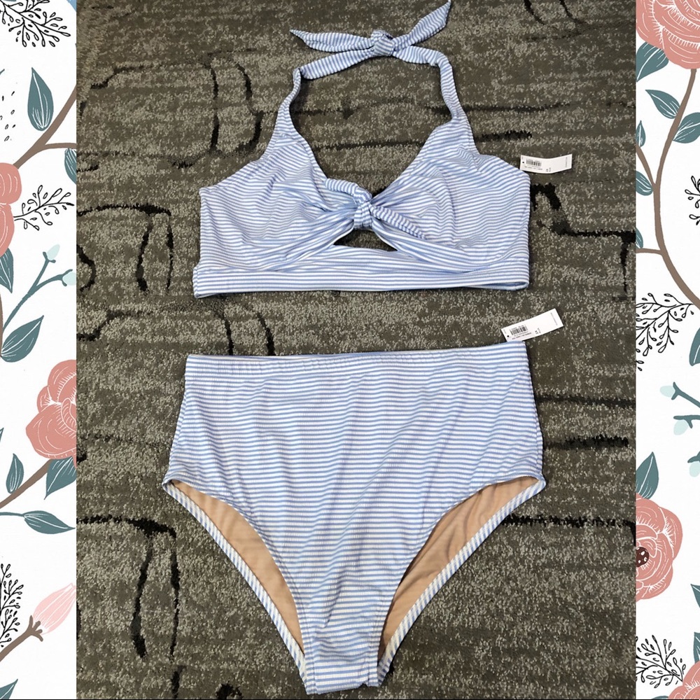 Old Navy Plus seersucker bikini set - SUPER CUTE👙